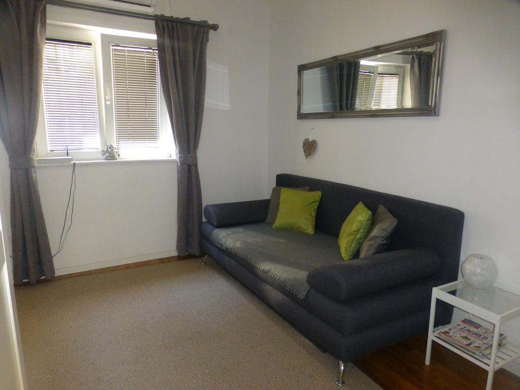 Apartment Emily Zagreb Extérieur photo